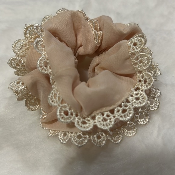 Hair Scrunch Cream - Picture 2 of 2